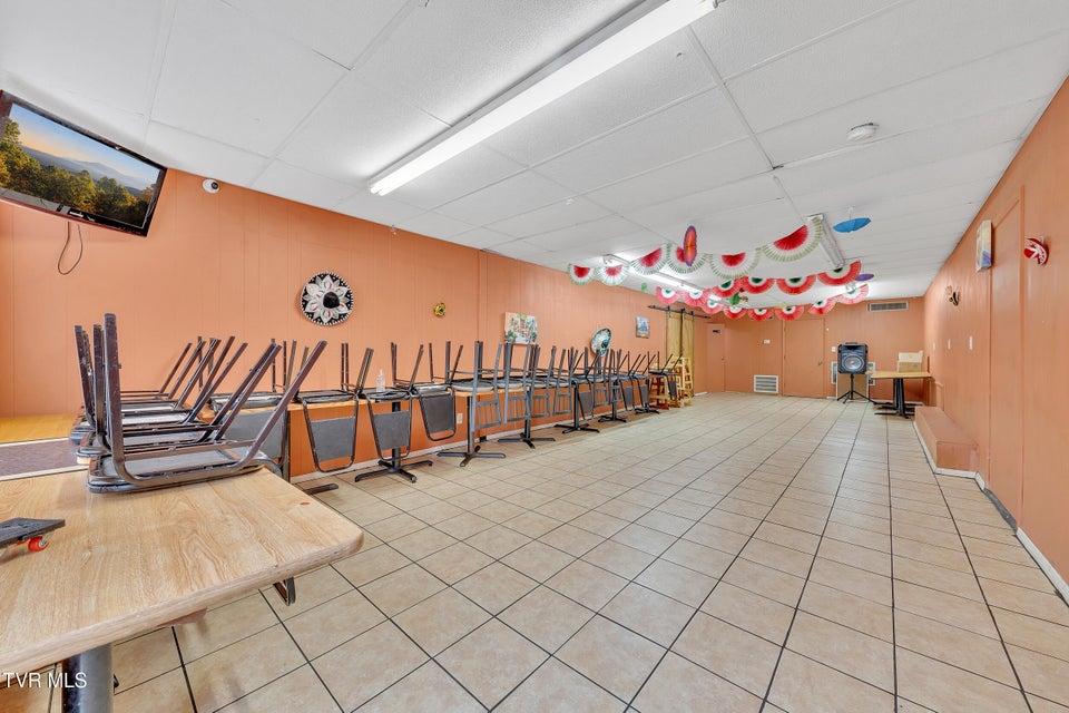 Photo #15: 200-206 Bohannon Avenue