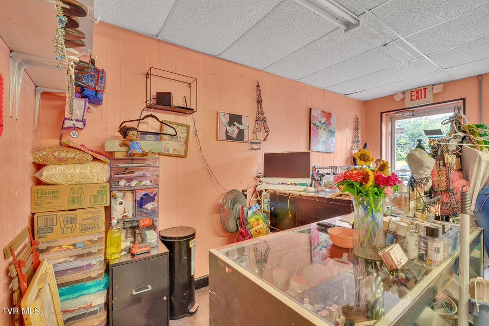 Photo #44: 200-206 Bohannon Avenue