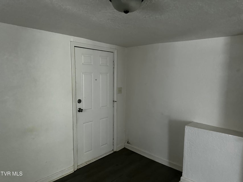 Photo #6: 346 Locust Street