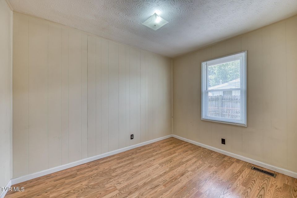 Photo #19: 1426 Sevier Avenue