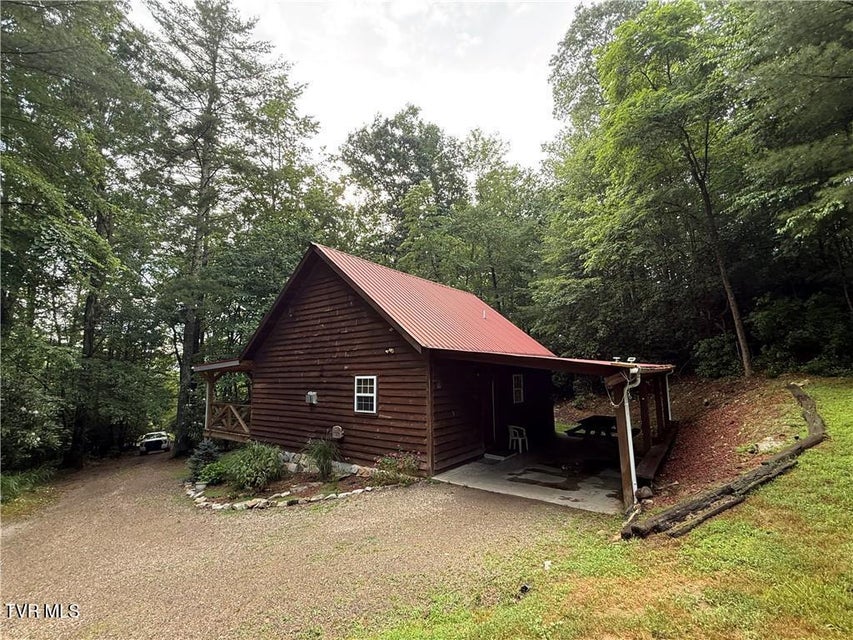 Photo #3: 912 Hawkins Road