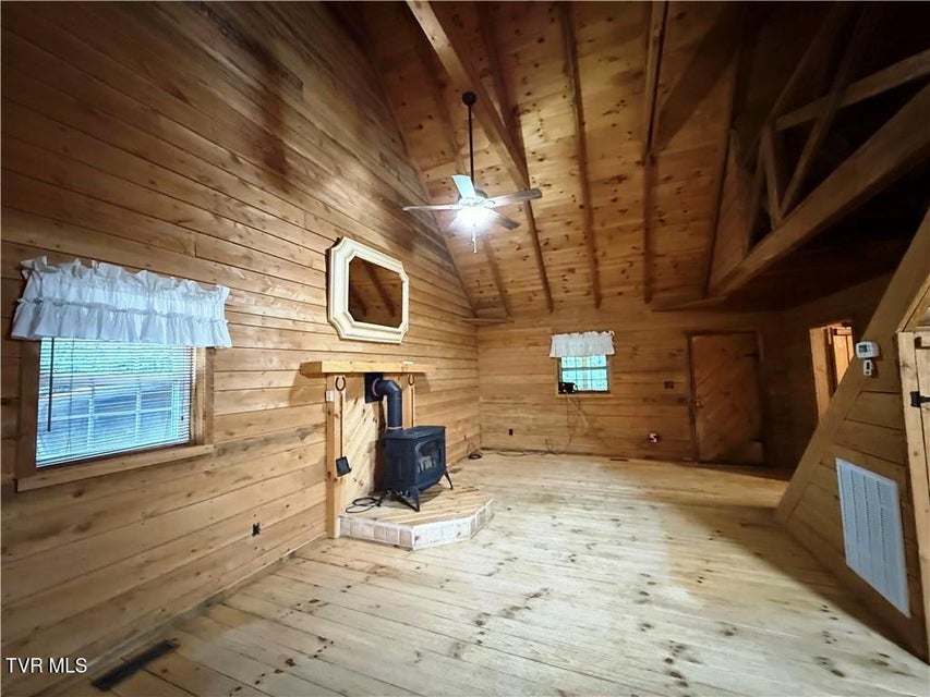 Photo #8: 912 Hawkins Road