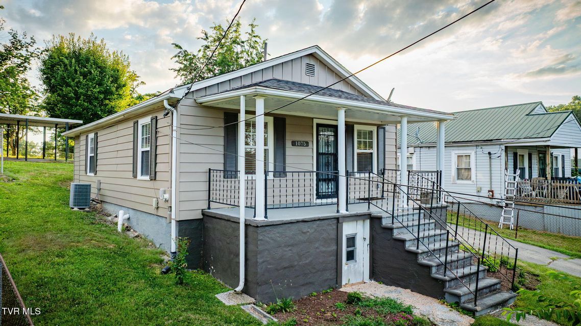 Photo #3: 1075 Oak Drive Circle