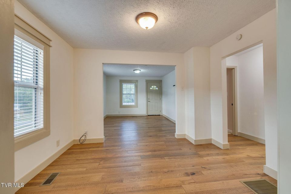Photo #10: 1075 Oak Drive Circle
