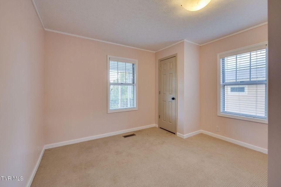 Photo #21: 1075 Oak Drive Circle