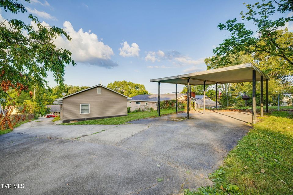 Photo #26: 1075 Oak Drive Circle