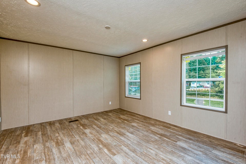 Photo #3: 8492 Reedy Creek Road