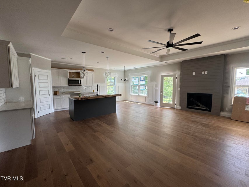 Photo #3: 762 Hunts Terrace Drive
