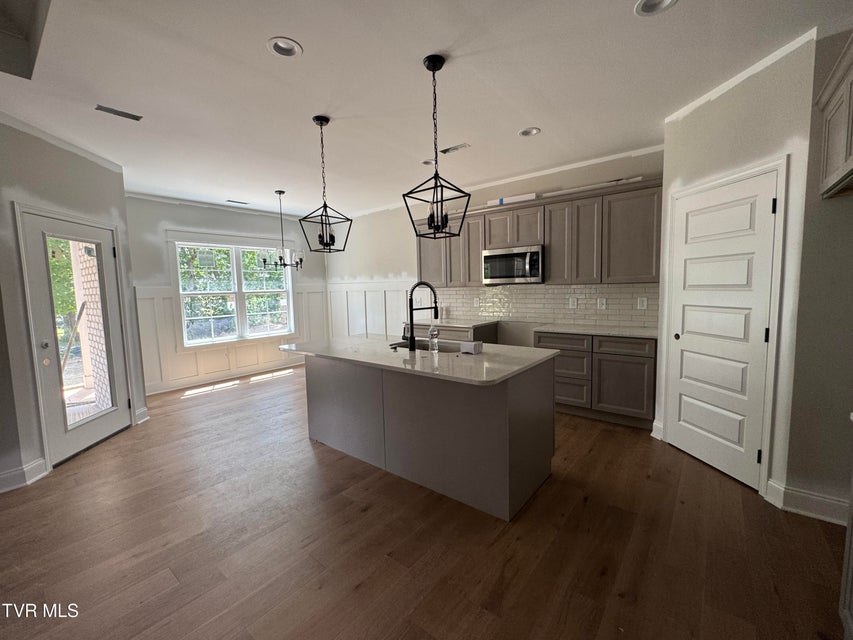 Photo #4: 758 Hunts Terrace Drive