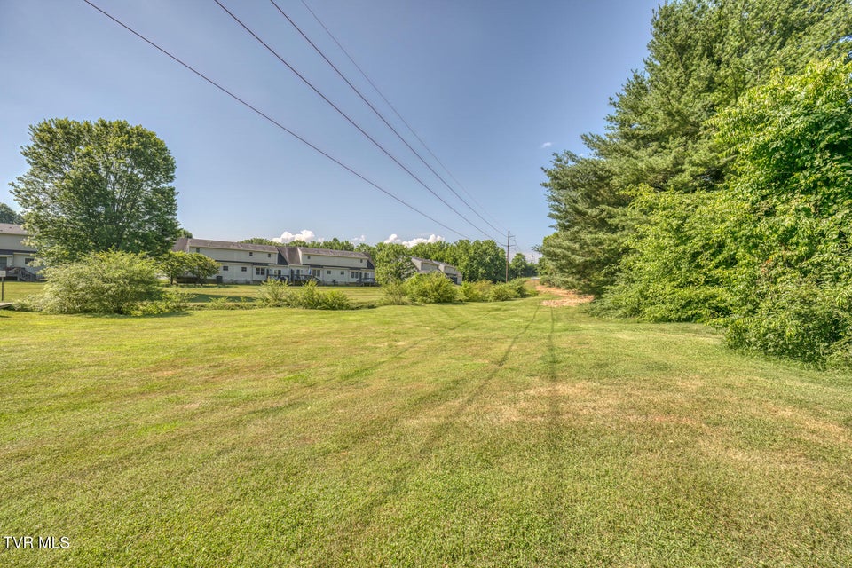 Photo #27: 1725 Lakeview Drive