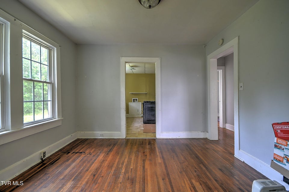 Photo #4: 1717 Lafayette Street