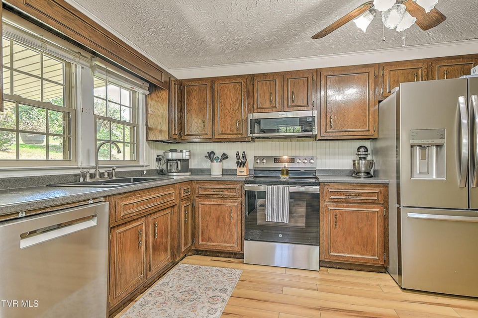 Photo #17: 1280 Manville Road