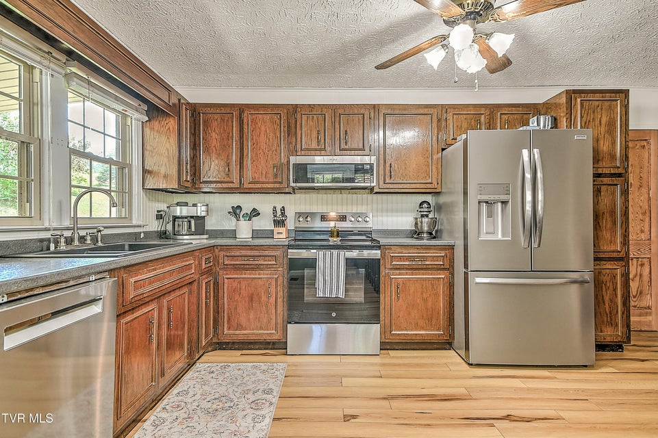 Photo #18: 1280 Manville Road