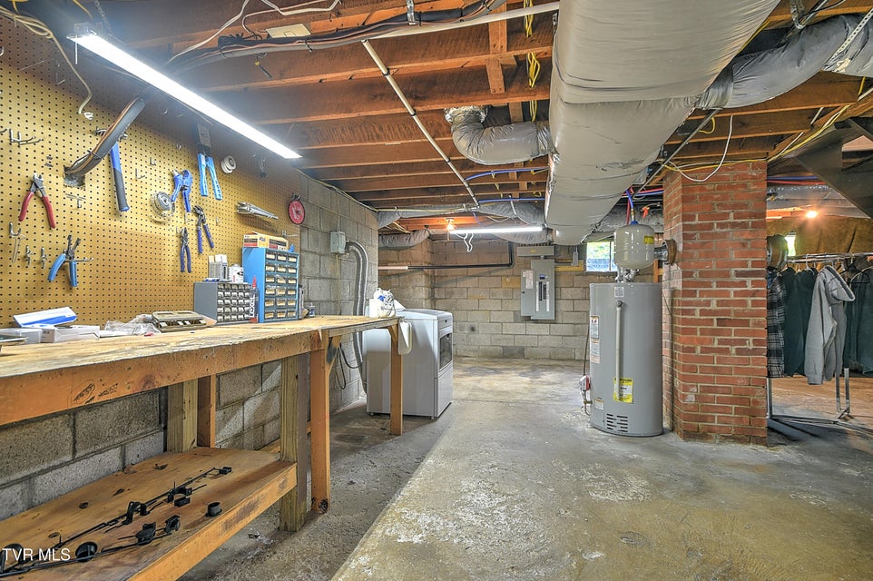 Photo #37: 1280 Manville Road