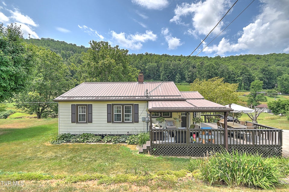 Photo #45: 1280 Manville Road