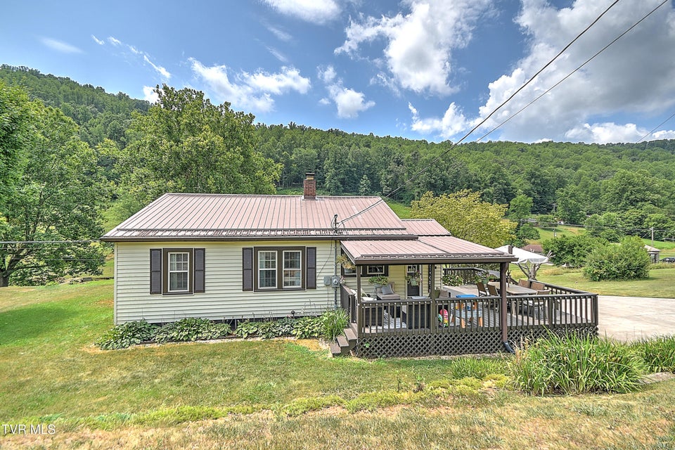 Photo #46: 1280 Manville Road