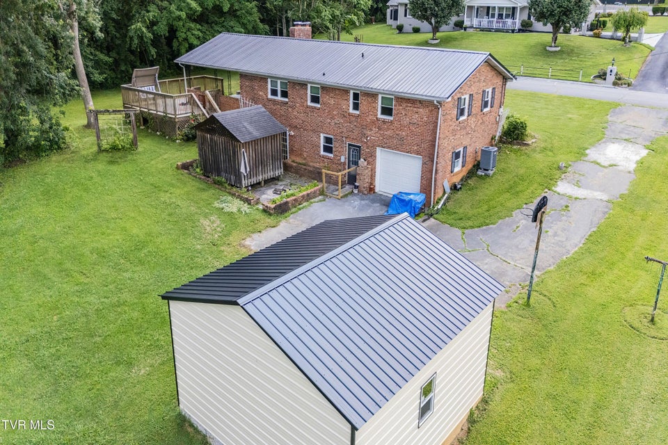 Photo #11: 591 Southview Drive