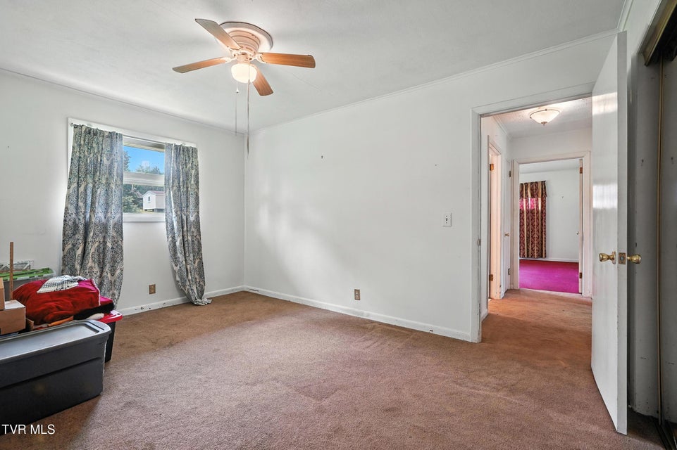 Photo #9: 109 Walton Court