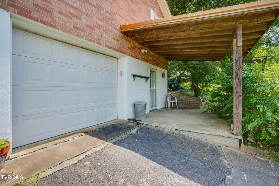 Photo #27: 210 Green Valley Drive