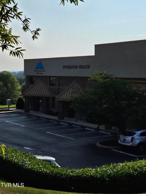 Photo #31: 110 Corporate Drive