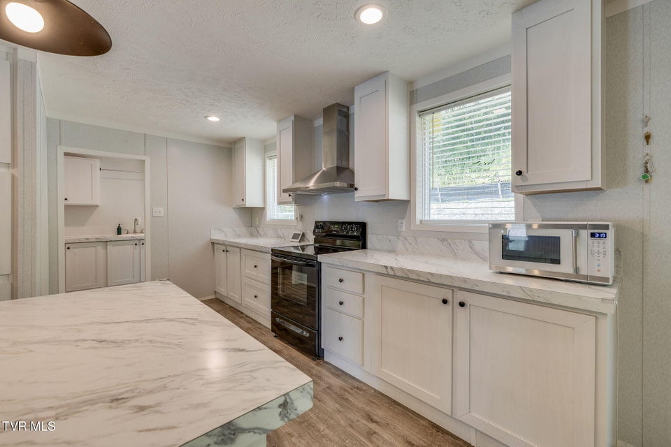 Photo #12: 1400 Stoneybrook Drive