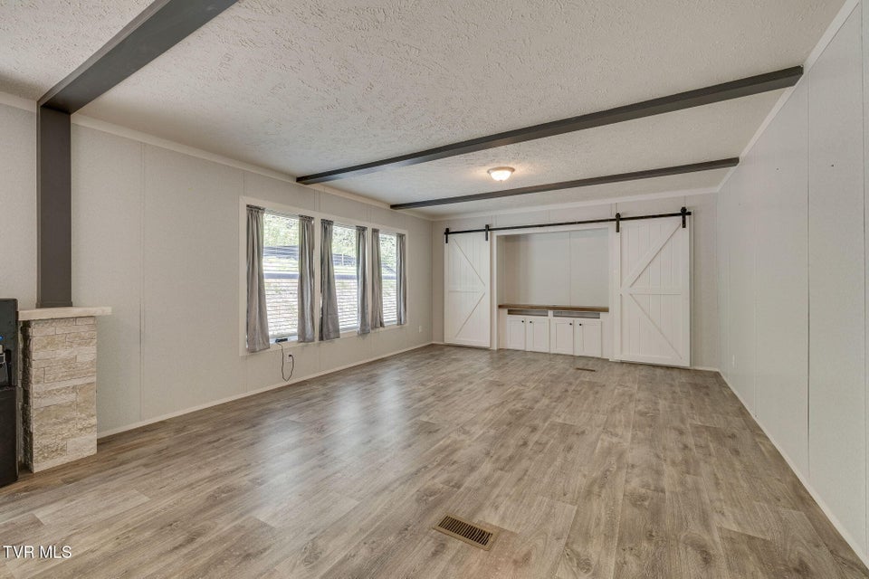 Photo #15: 1400 Stoneybrook Drive