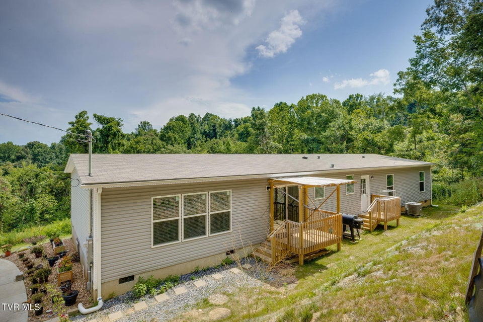 Photo #35: 1400 Stoneybrook Drive