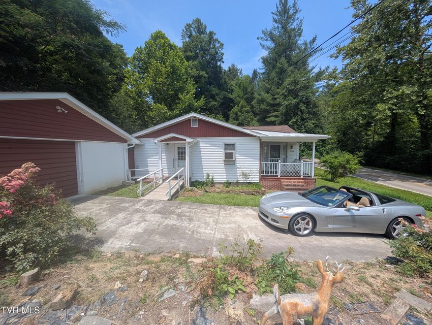 Photo #30: 10632 Sandlick Road