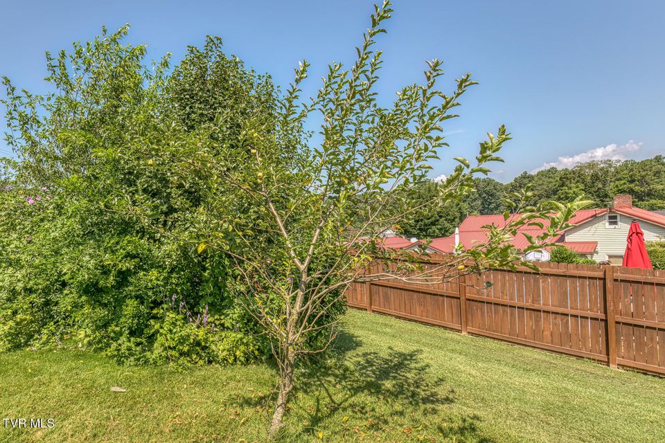 Photo #50: 126 Charlem Hills Road