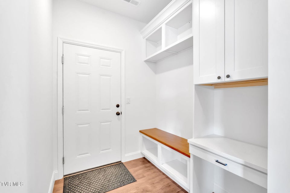 Photo #16: 638 Kincaid Street
