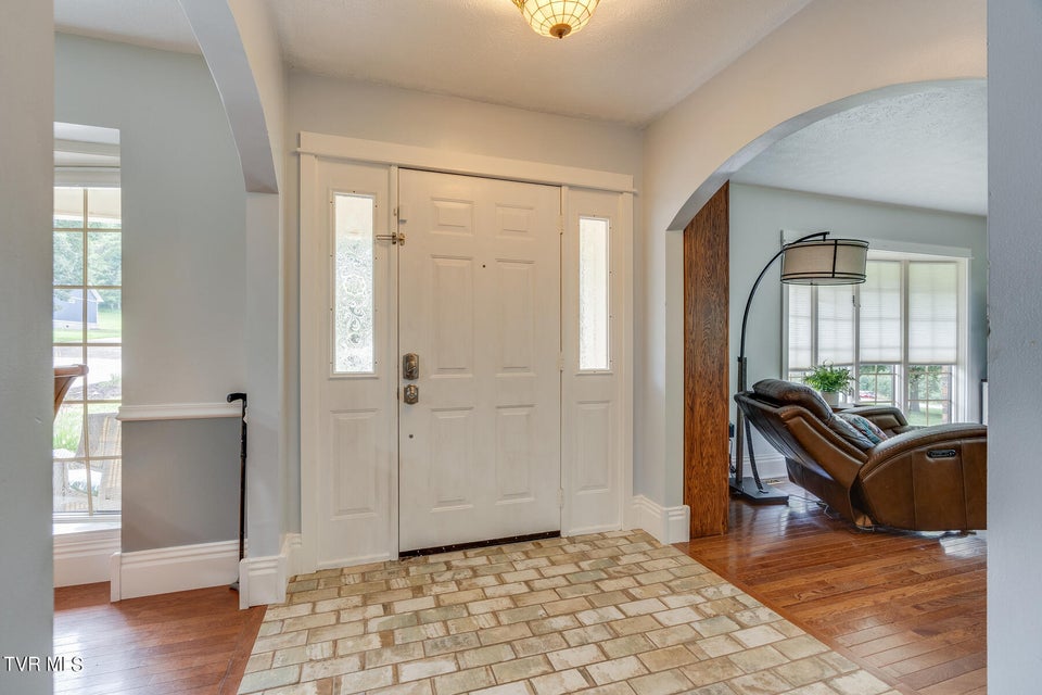 Photo #5: 721 Sherbrooke Circle