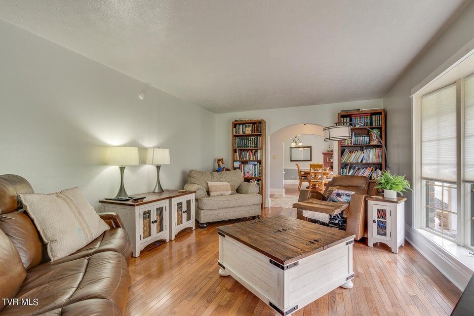 Photo #8: 721 Sherbrooke Circle