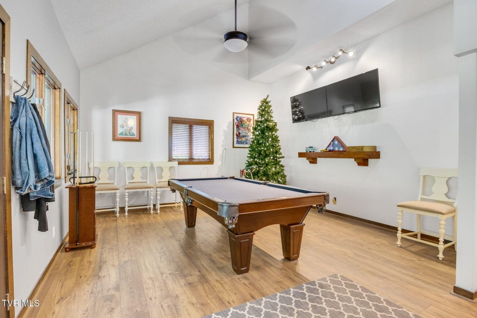 Photo #18: 214 Hampton Drive