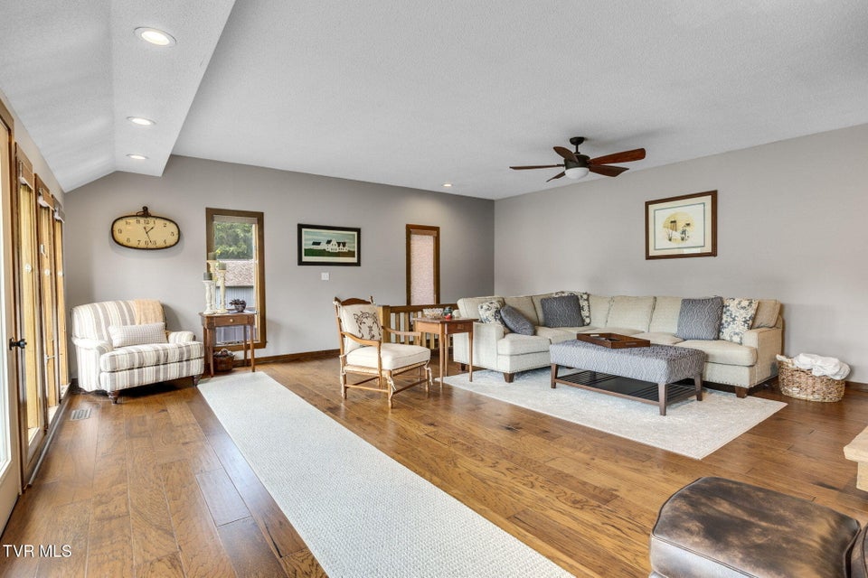 Photo #19: 214 Hampton Drive