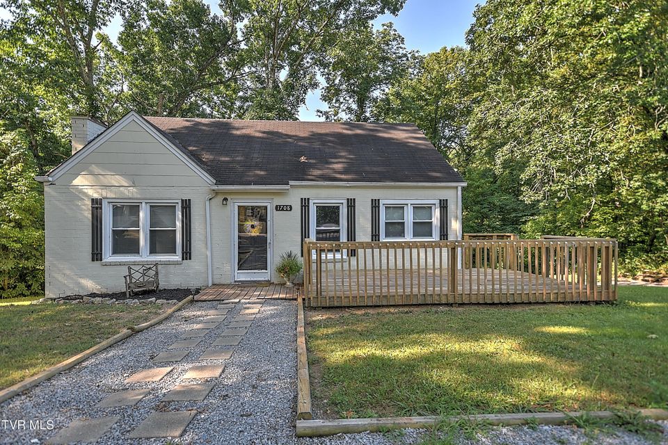 Photo #3: 1708 Seaver Road