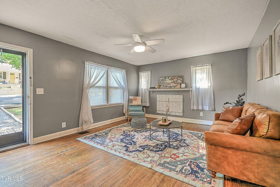 Photo #5: 1708 Seaver Road