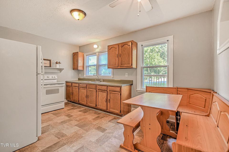 Photo #9: 1708 Seaver Road