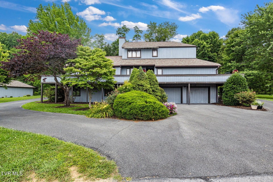 Photo #28: 214 Hampton Drive