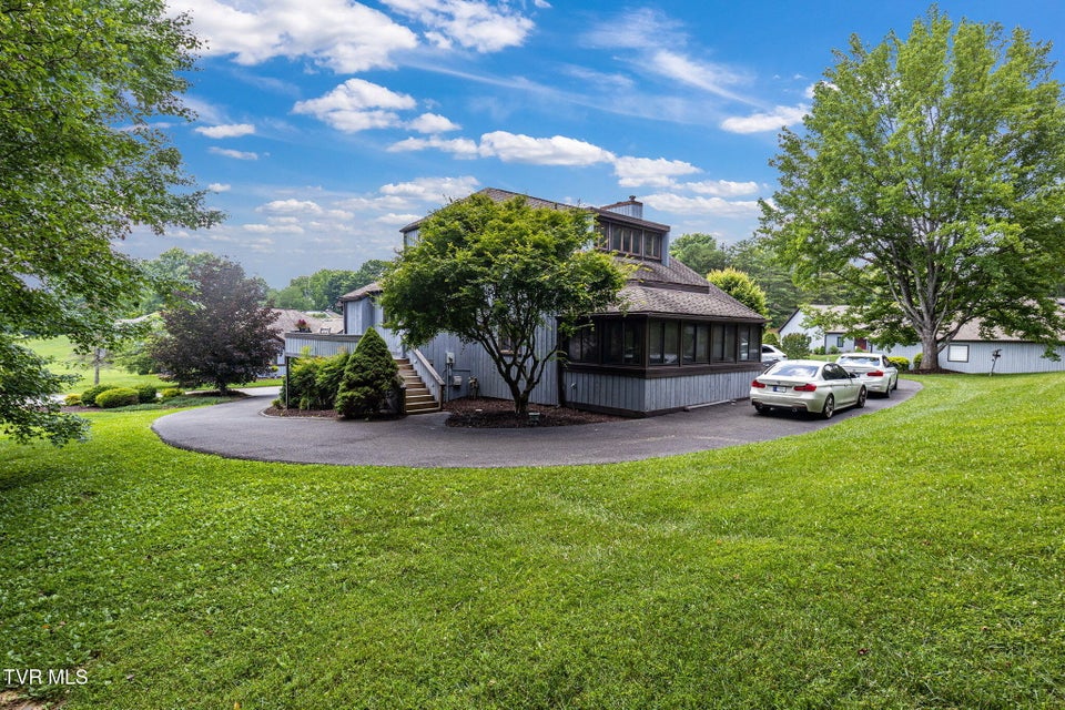 Photo #32: 214 Hampton Drive