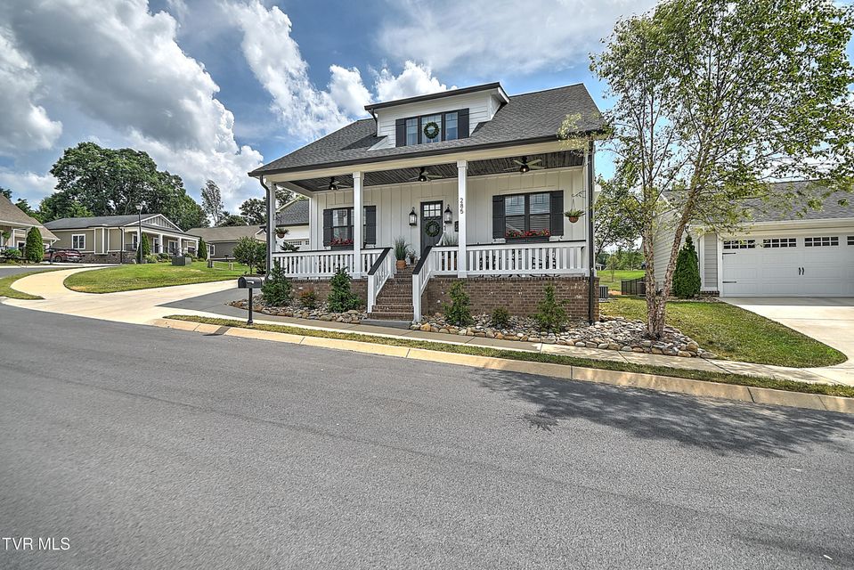 Photo #3: 285 Princeton Gardens Drive