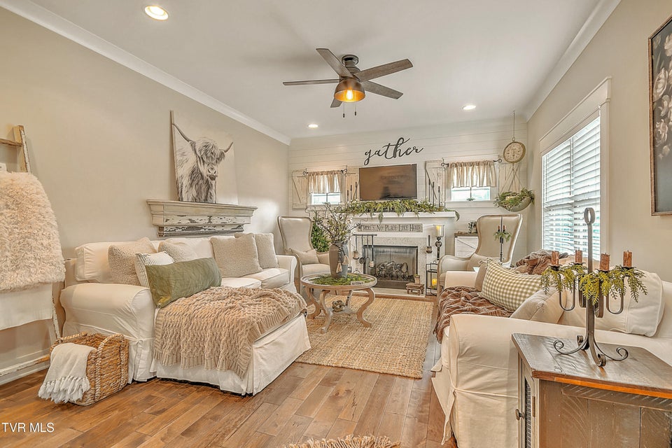 Photo #10: 285 Princeton Gardens Drive