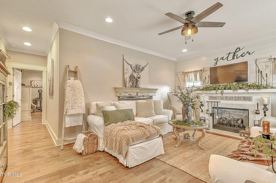 Photo #13: 285 Princeton Gardens Drive