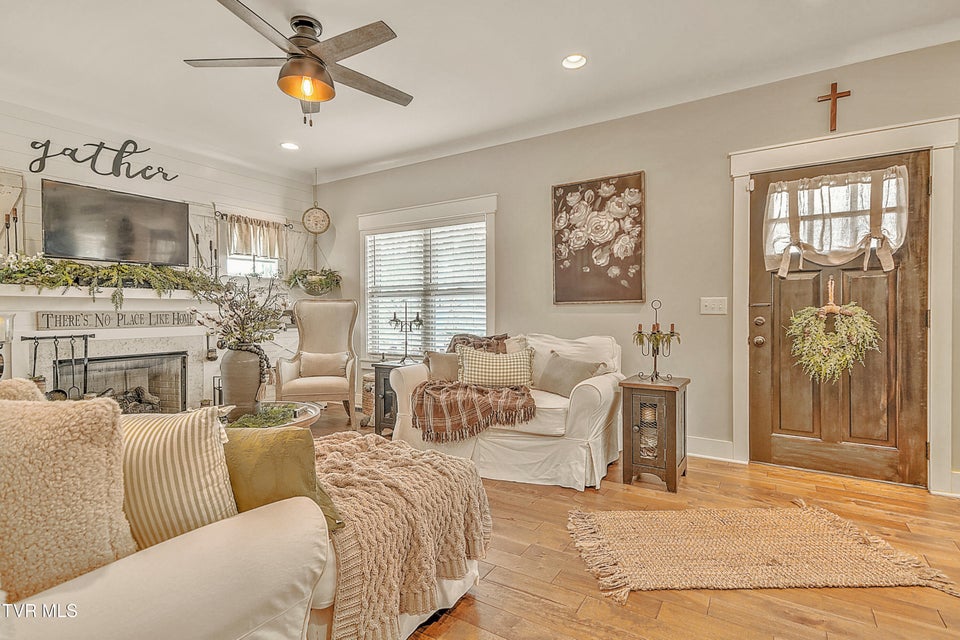 Photo #14: 285 Princeton Gardens Drive