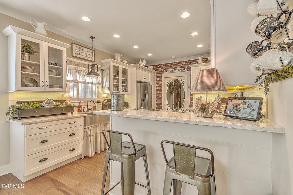 Photo #18: 285 Princeton Gardens Drive