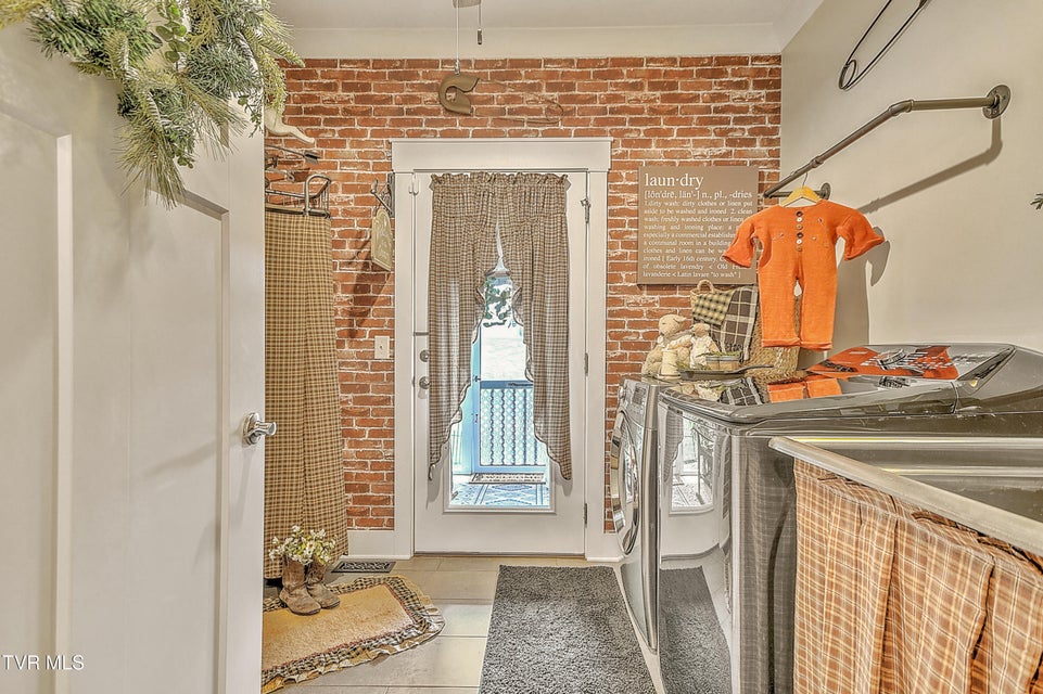 Photo #28: 285 Princeton Gardens Drive
