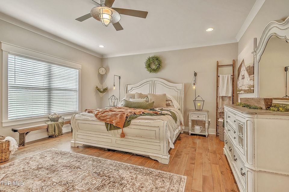 Photo #34: 285 Princeton Gardens Drive