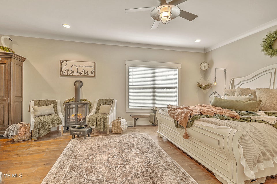 Photo #35: 285 Princeton Gardens Drive