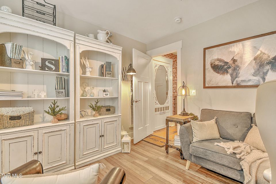 Photo #48: 285 Princeton Gardens Drive