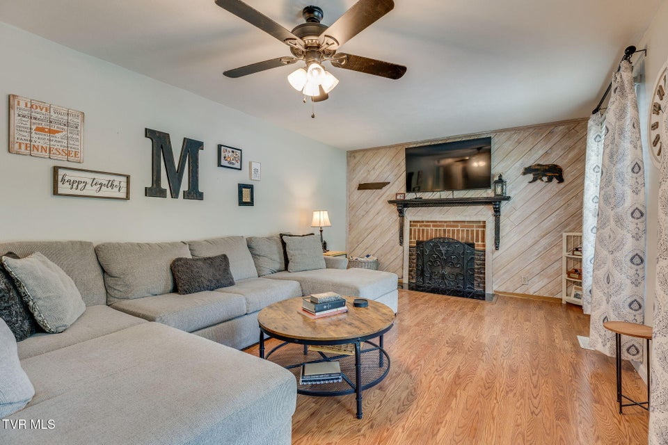 Photo #7: 1856 Midview Street