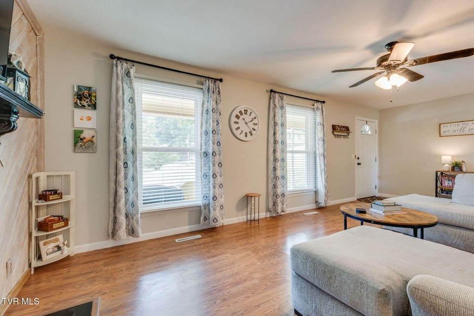 Photo #9: 1856 Midview Street
